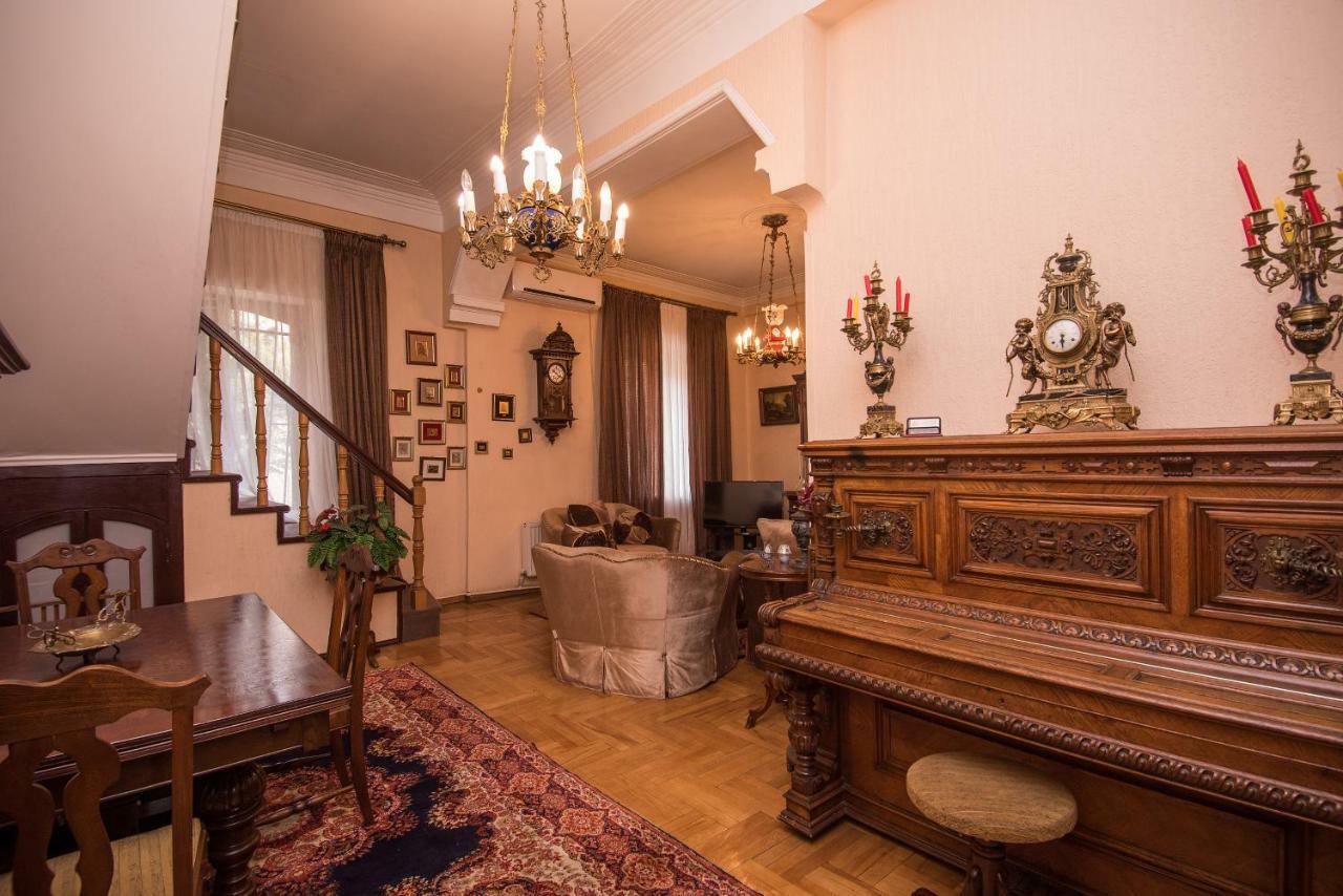Lia'S Guest House Tbiliszi Kültér fotó