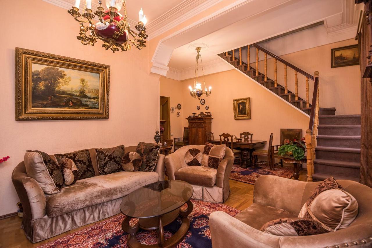 Lia'S Guest House Tbiliszi Kültér fotó