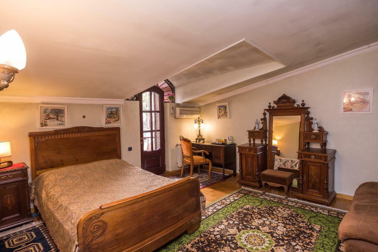Lia'S Guest House Tbiliszi Kültér fotó