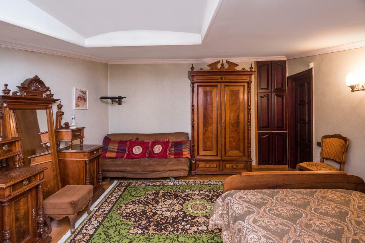 Lia'S Guest House Tbiliszi Kültér fotó